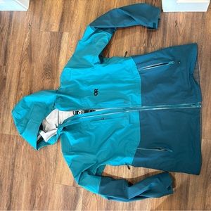 Women’s gortex shell